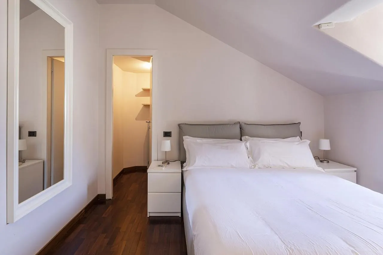 Garibaldi Attic By Wonderful Italy Apartment Genoa